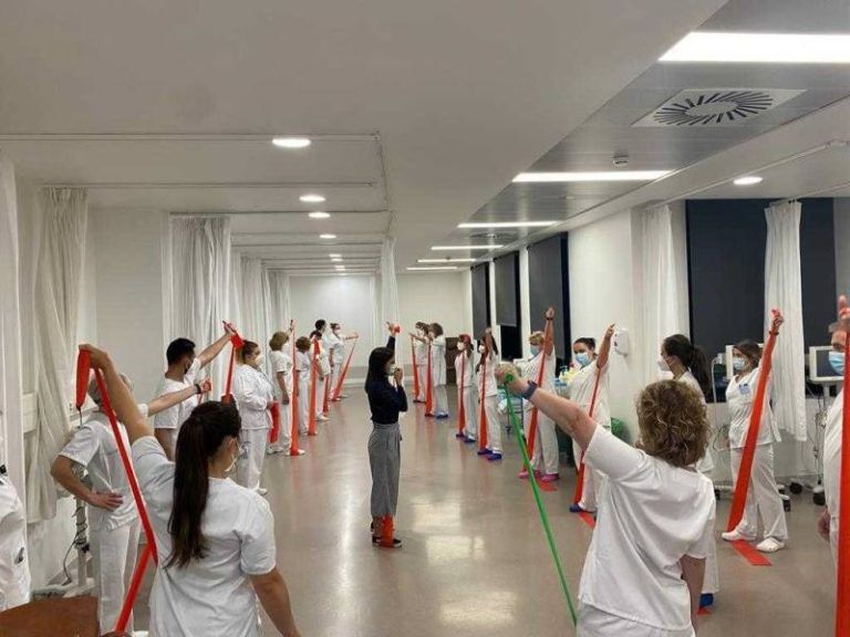 O equipo da unidade de endoscopia dixestiva de Vigo desenvolve un programa de exercicio físico permiado a nivel nacional