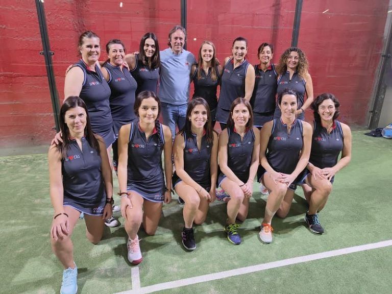 El pádel femenino vigués sigue creciendo