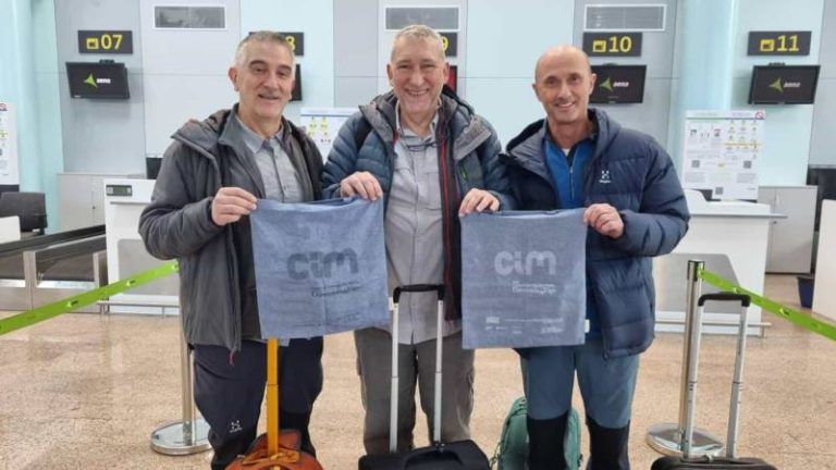 Investigadores del CIM-UVigo regresan a la Antártida para evaluar el efecto de la radiación solar y la temperatura sobre las macroalgas