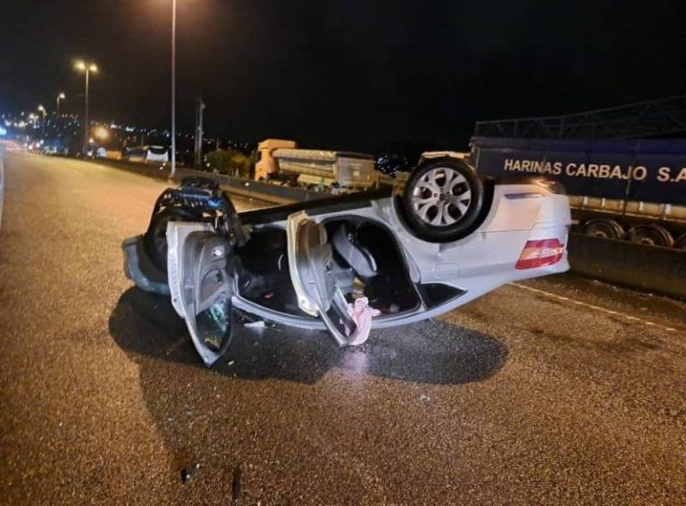 Tres vuelcos de coche en Vigo en menos de una semana, dos de ellos con conductores ebrios o drogados