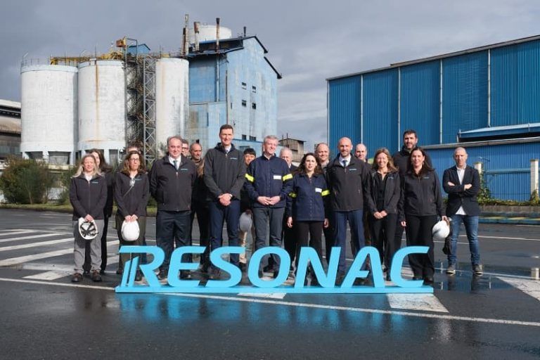 Rueda destaca la nueva planta piloto de grafito para baterías de coches eléctricos de Resonac como ejemplo del atractivo industrial de Galicia