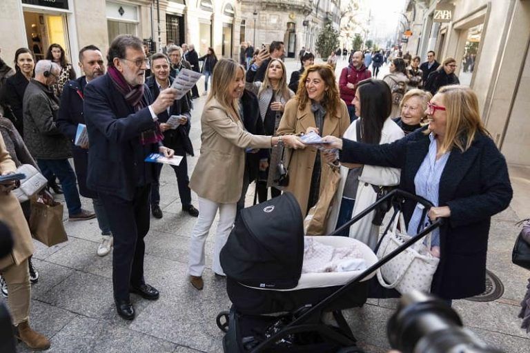 Rajoy constata el gran apoyo de los vigueses a la “Galicia que funciona” y al proyecto encabezado por Alfonso Rueda para el próximo 18 de febrero