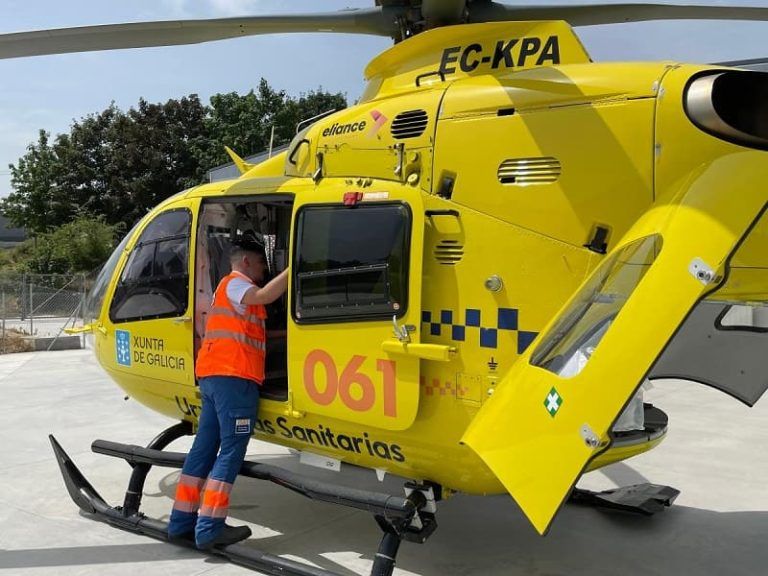 El 061 de Galicia asistió a 56 personas por 44 accidentes de tráfico durante el fin de semana