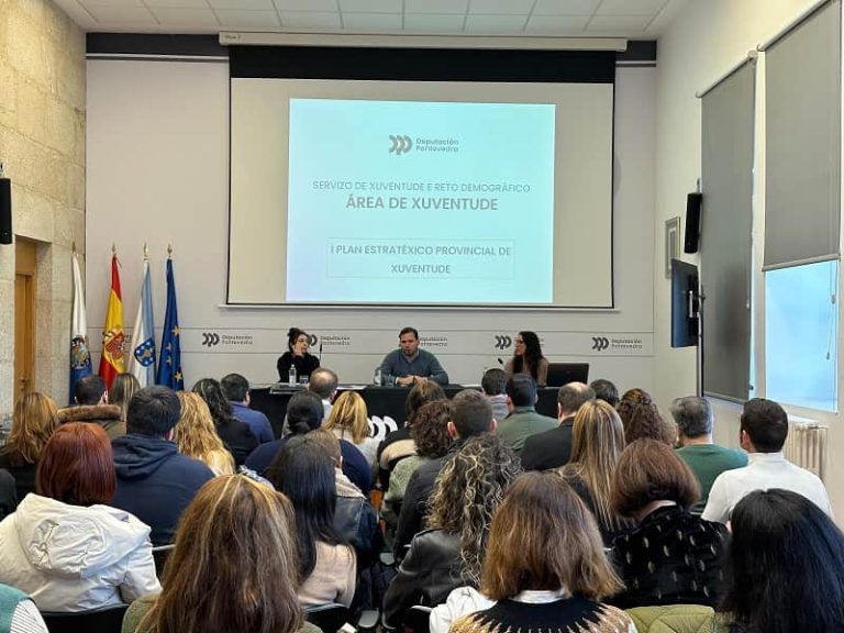 A Deputación presenta aos concellos da provincia as liñas mestras do seu novo servizo de Xuventude e Reto Demográfico