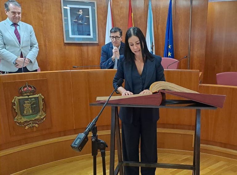La empresaria Patricia García toma posesión como concejala del PP de Vigo para «trabajar por los ciudadanos»