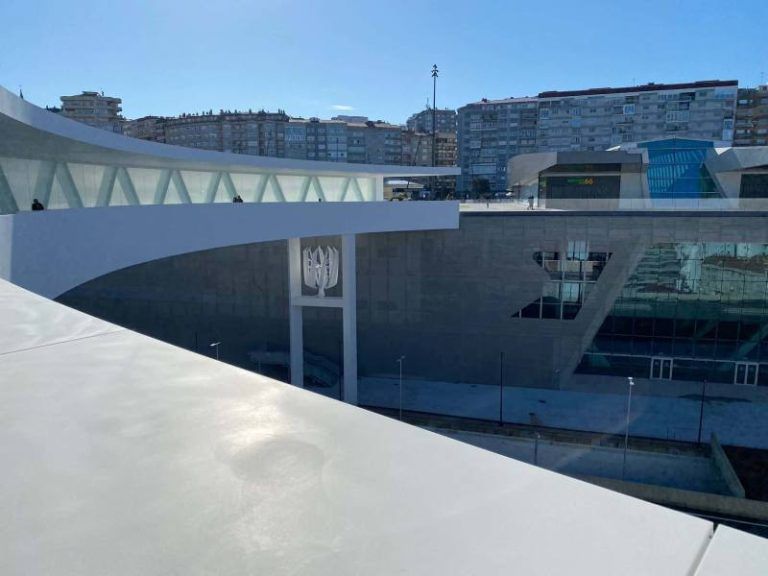 El HALO adapta su funcionamiento a los horarios de los trenes en la estación de Urzáiz