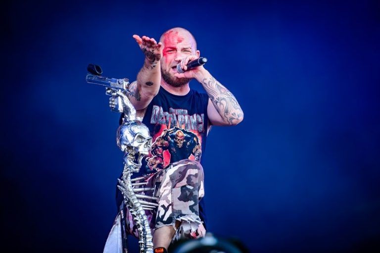 VH al tema: Hoy «Weight Beneath My Sin» de Five Finger Death Punch