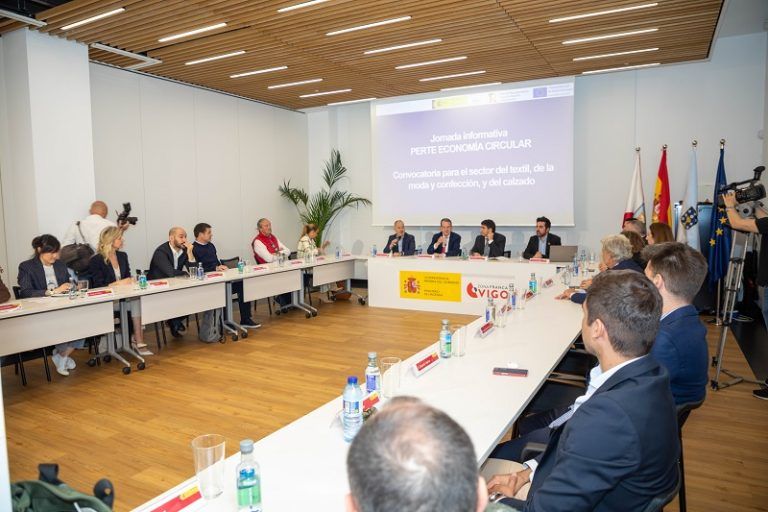 La Zona Franca de Vigo acoge la primera presentación de una línea ayudas dirigida al sector textil, moda, confección y calzado