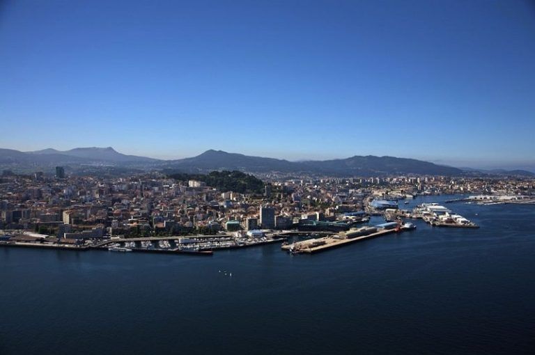 Caballero abre la puerta a la tasa turística en Vigo: “Es bueno que el turismo contribuya a la ciudad”