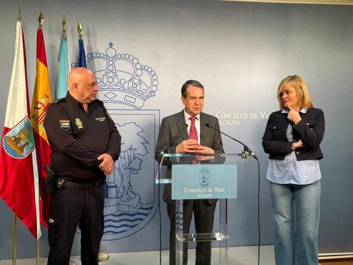 210524 abel caballero policia nacional-min