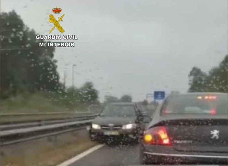 Un conductor ebrio circula tres kilómetros en sentido contrario en la A-55