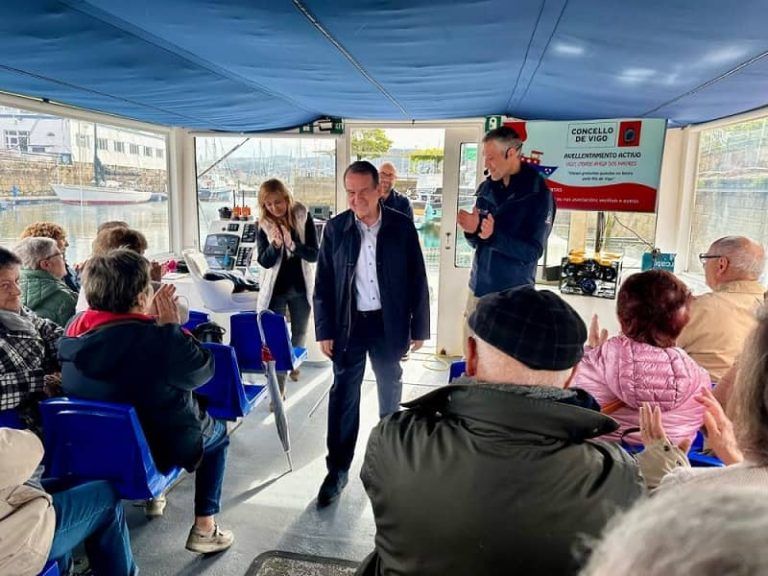 O Concello organiza viaxes pola ría para 2.600 maiores dentro do programa «Vigo, cidade amiga dos maiores»