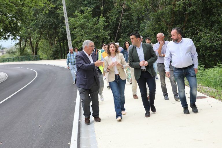 Luis López recalca a mellora das infraestruturas provinciais cun investimento de medio millón de euros para humanizar o viario de acceso á Igrexa de Figueirido