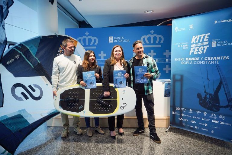 El Kitesurf toma la ensenada de San Simón a comienzos de julio