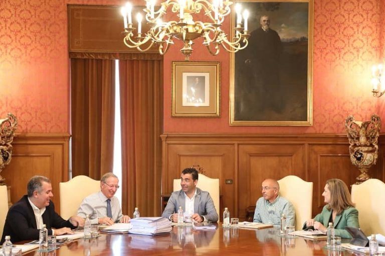 Luis López salienta que o Plan +Provincia da Deputación mobiliza esta semana 2,4 millóns de euros para nove concellos da provincia