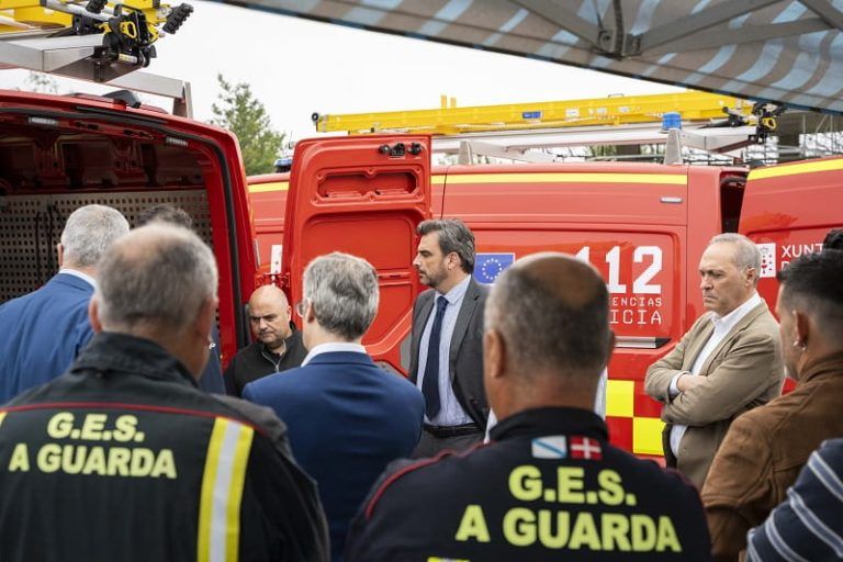 La Xunta refuerza la equipación de los GES de Mos y de A Guarda con furgones de servicios varios