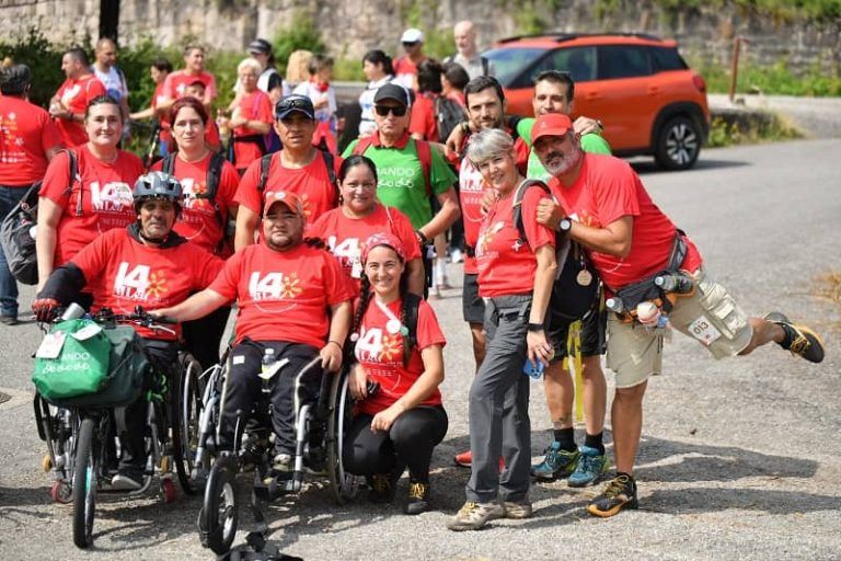 Más de 700 personas darán este domingo pasos por la vida en la 15º Marcha Solidaria 700 camisetas contra la leucemia, ‘A Derradeira’