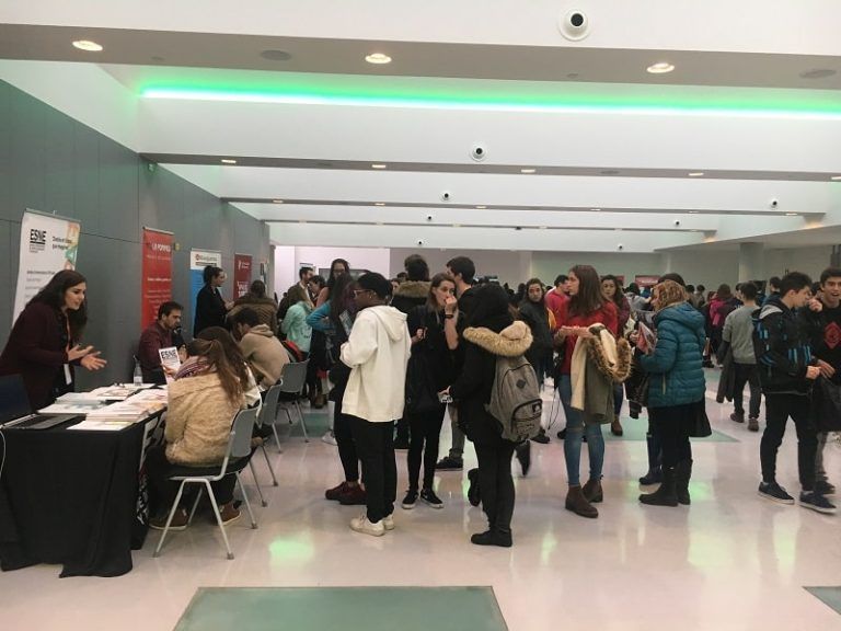 El 70% de los jóvenes de bachillerato vigueses dudan sobre qué grado estudiar