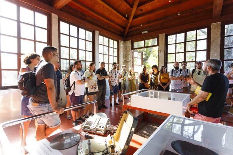 O Festival Sinsal SON Estrella Galicia presenta as actividades paralelas enmarcadas na Escola Sinsal, que afondarán na historia do rexistro sonoro en Galicia