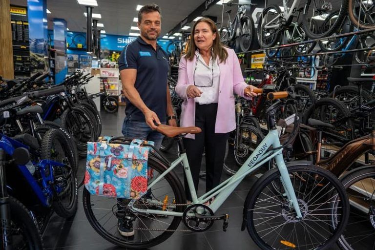 El programa EBici de la Xunta, que continuará abierto hasta noviembre, ya recibió 923 solicitudes y ayudas por más de 450.000 euros en Vigo