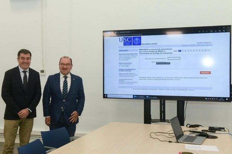 Román Rodríguez supervisa el proceso de matrícula gratuita en las universidades públicas gallegas para asegurar su correcto funcionamiento a partir del miércoles