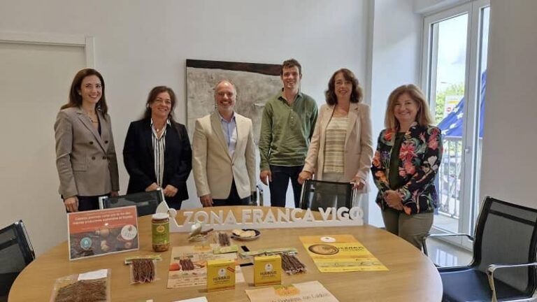 El Delegado del Estado en la Zona Franca felicita a Calabizo, Premio BBVA a los 10 Mejores Productores Sostenibles de España 2024