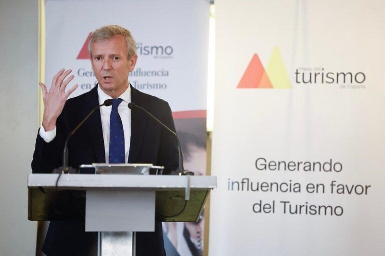 Rueda adelanta que la Xunta busca reforzar la cooperación público-privada de cara el Xacobeo 2027