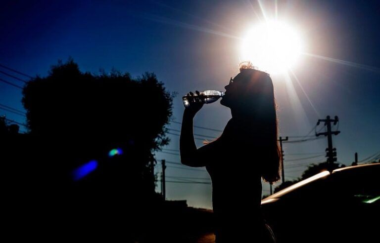 La Xunta actualiza los niveles de alerta y las zonas afectadas por ola de calor