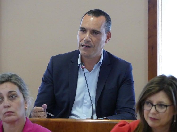 El PP de Vigo urge a Caballero a subsanar la “falta de mantenimiento” en el CEIP Altamar en lugar de “escurrir el bulto echando balones fuera”