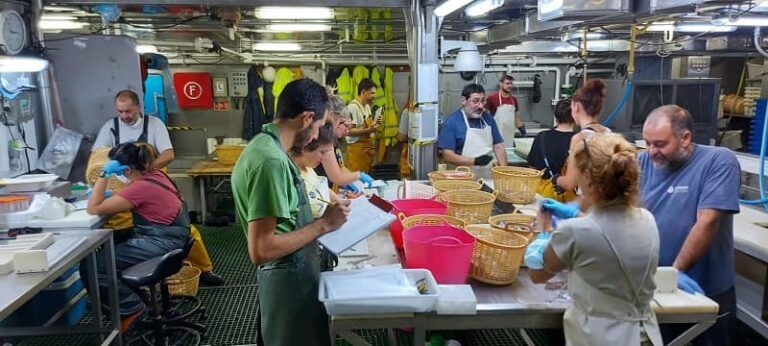 El IEO y el MAPA estudian el estado de los recursos pesqueros demersales y los fondos marinos del Cantábrico y Galicia