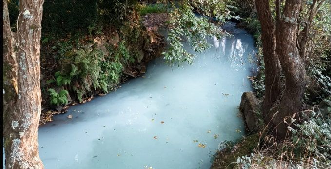 El BNG reclama más control sobre los vertidos ilegales en el río Lagares