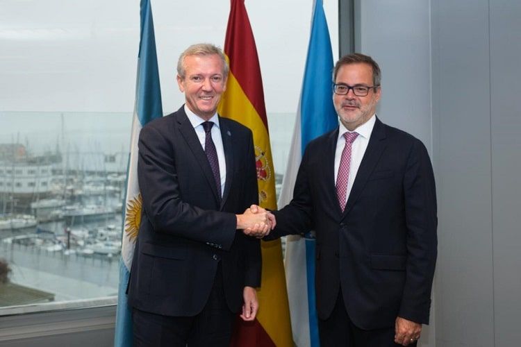 Rueda traslada al embajador de Argentina el compromiso de afianzar las relaciones para avanzar en los intereses de las empresas gallegas y de la colectividad