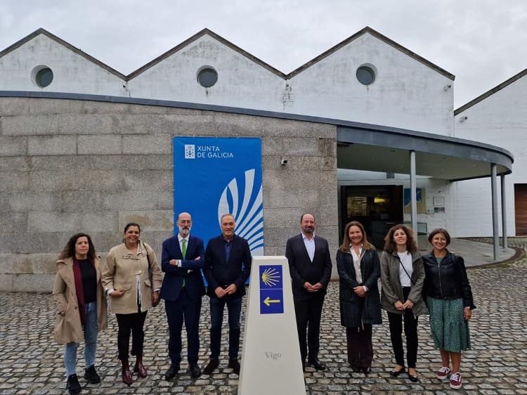 La Xunta trabaja con alcaldes del Camiño Portugués da Costa en la hoja de ruta de los próximos años en uno de los itinerarios xacobeos que crecen con más intensidad