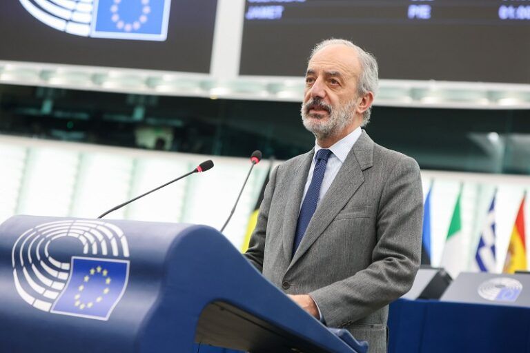 Millán Mon defiende el sector pesquero europeo en un debate sobre la protección de los océanos