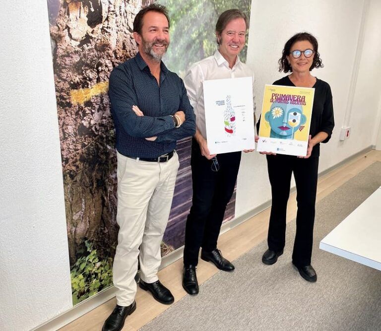 Dúas deseñadoras da vangarda artística nacional promocionarán as rutas de enoturismo de Galicia