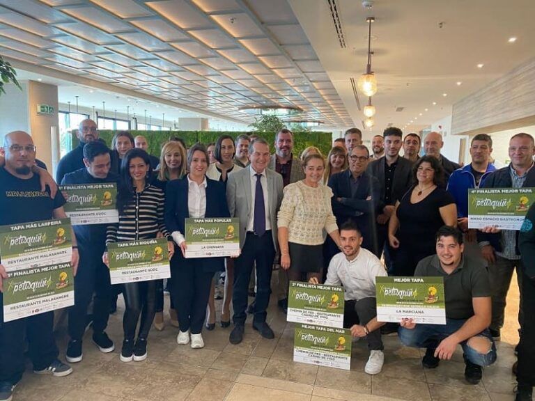 Caballero felicita a la hostelería por su calidad en la X edición del Petisquiño