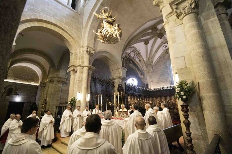 La Catedral de Tui celebra 799 años de historia camino a su octavo centenario