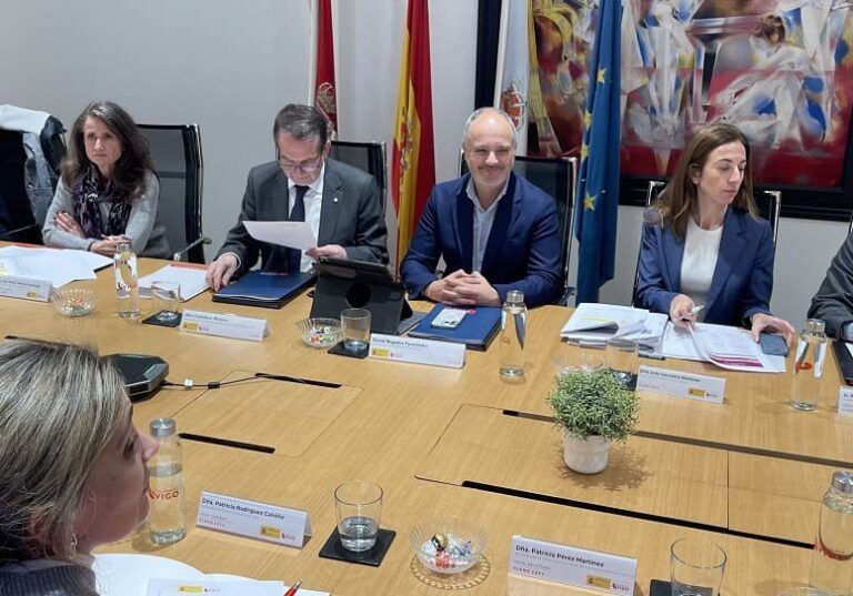 La Zona Franca de Vigo renueva su colaboración con la Universidade de Vigo para potenciar la competitividad empresarial gallega