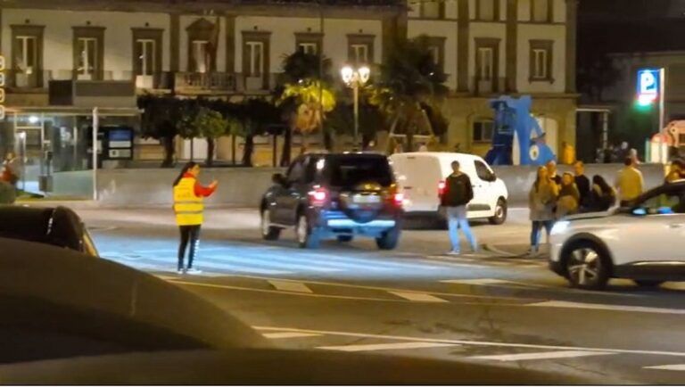 La Asociación de Vecinos del Centro de Vigo presenta una reclamación formal ante el Concello en materia de seguridad vial