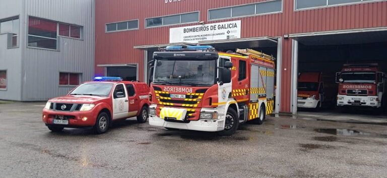 O Consorcio Provincial de Emerxencias desprega unha dotación de cinco bombeiros e dous vehículos para axudar nos labores de rescate e reconstrución en Valencia