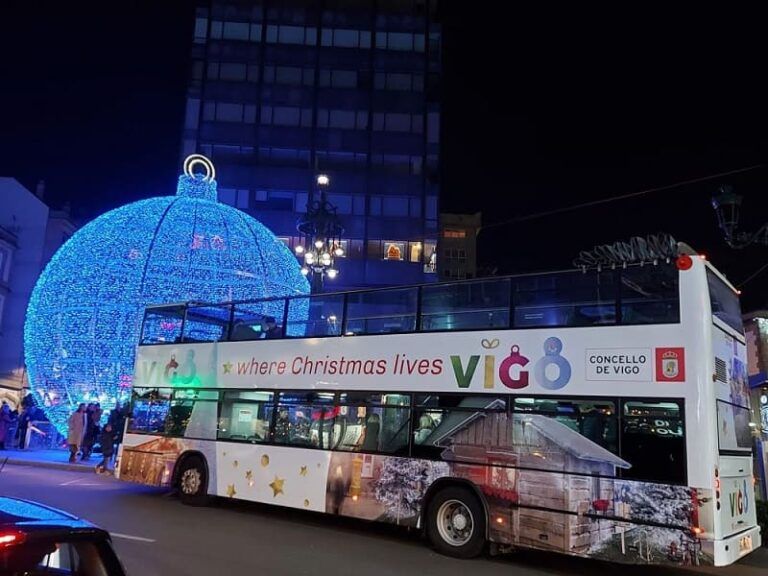 El ‘Nadal Bus’ regresa a Vigo con nueva imagen, más luces y un recorrido ampliado