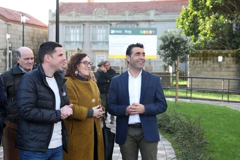 La Diputación de Pontevedra invierte 400.000 euros en la humanización del Paseo Naval de A Illa de Arousa