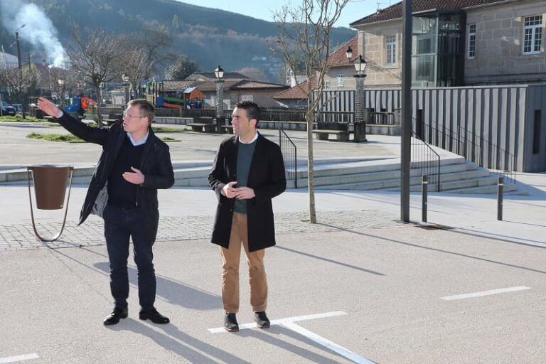 Luis López salienta o investimento de máis de 330.000 euros por parte da Deputación para a transformación do casco urbano da Lama