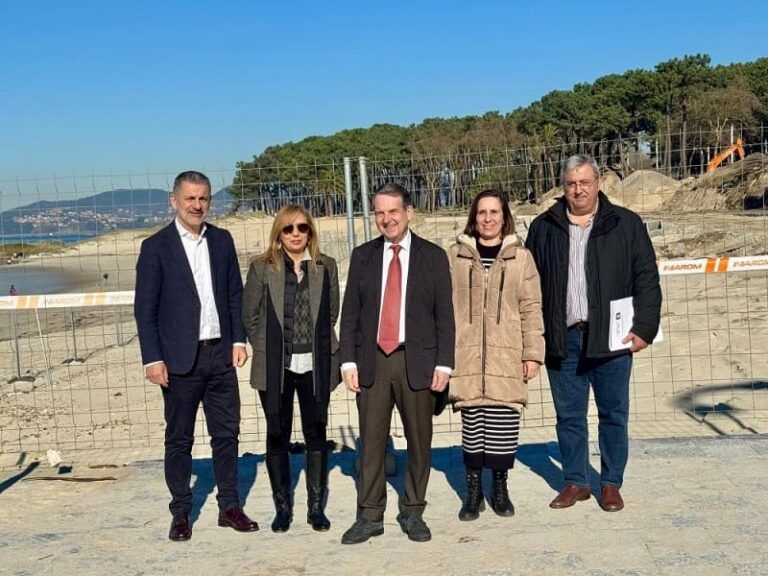 O Concello dedicará 850.000 euros anuais para atender a seguridade de 13 areais da cidade