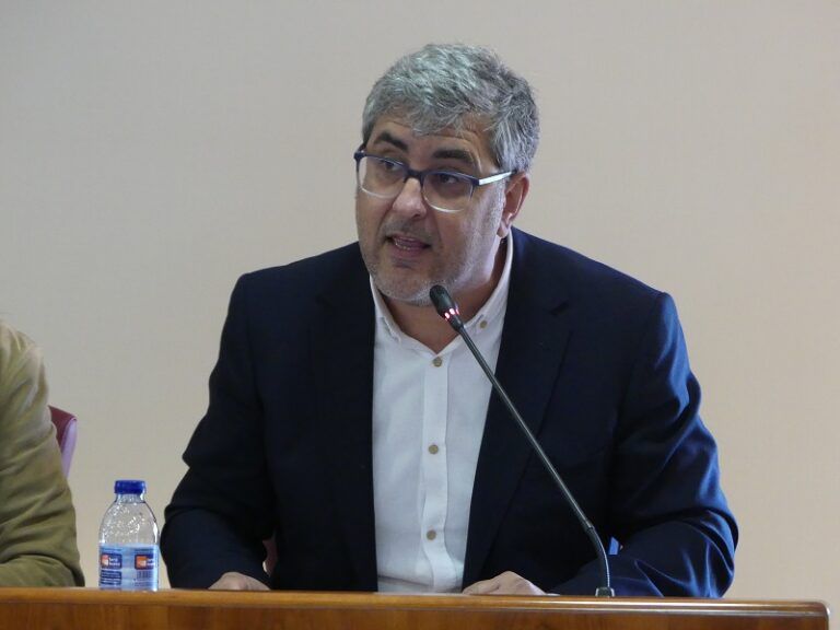 El PP de Vigo vota en contra de nombrar Valedora do Cidadán a la ex diputada socialista Dolores Galovart para no “desprestigiar” a la institución