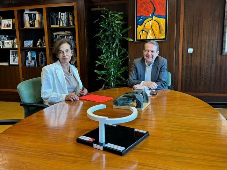 O Pleno nomeará a Lola Galovart como Valedora da Cidadanía este mes de xaneiro