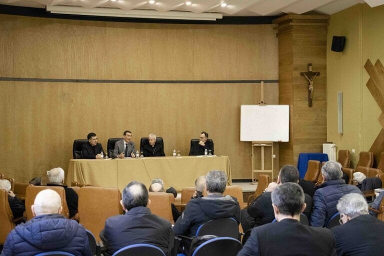 El Centro Teológico San José celebra a Santo Tomás de Aquino con una conferencia sobre el Concilio de Nicea
