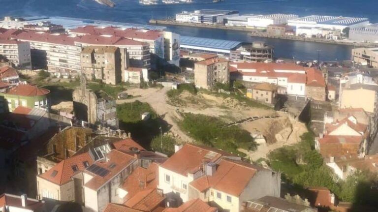 O Concello reinstalará a fonte da Barroca e o lavadoiro de Poboadores no enclave orixinal ao finalizar a obra do Barrio do Cura