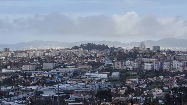 El temporal deja su huella en Vigo: rescates y calles inundadas