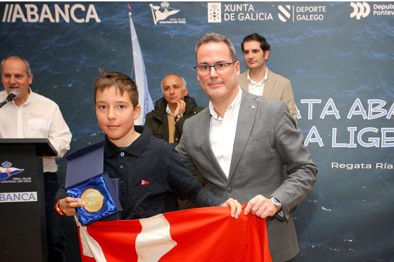 Dominio vigués en la Regata ABANCA Vela Ligera de Optimist